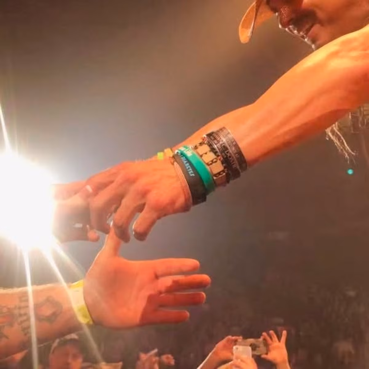 Bret Michaels Launches VIP Meet & Greet for Parti-Gras Show Secure side-stage seats and exclusive backstage access at the Hollywood Casino PNRC event.