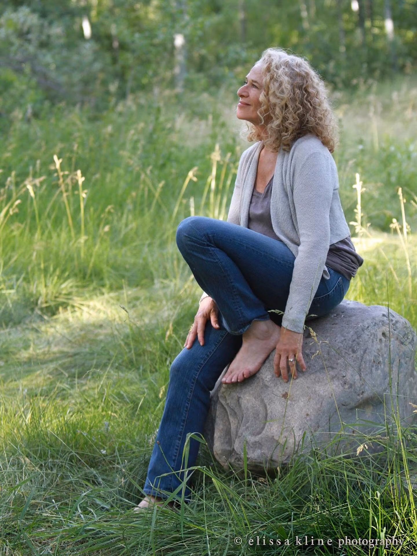 Carole King Shares 2011 Idaho Throwback Photo Singer-songwriter transports fans to scenic mountain moment with a candid archival image!