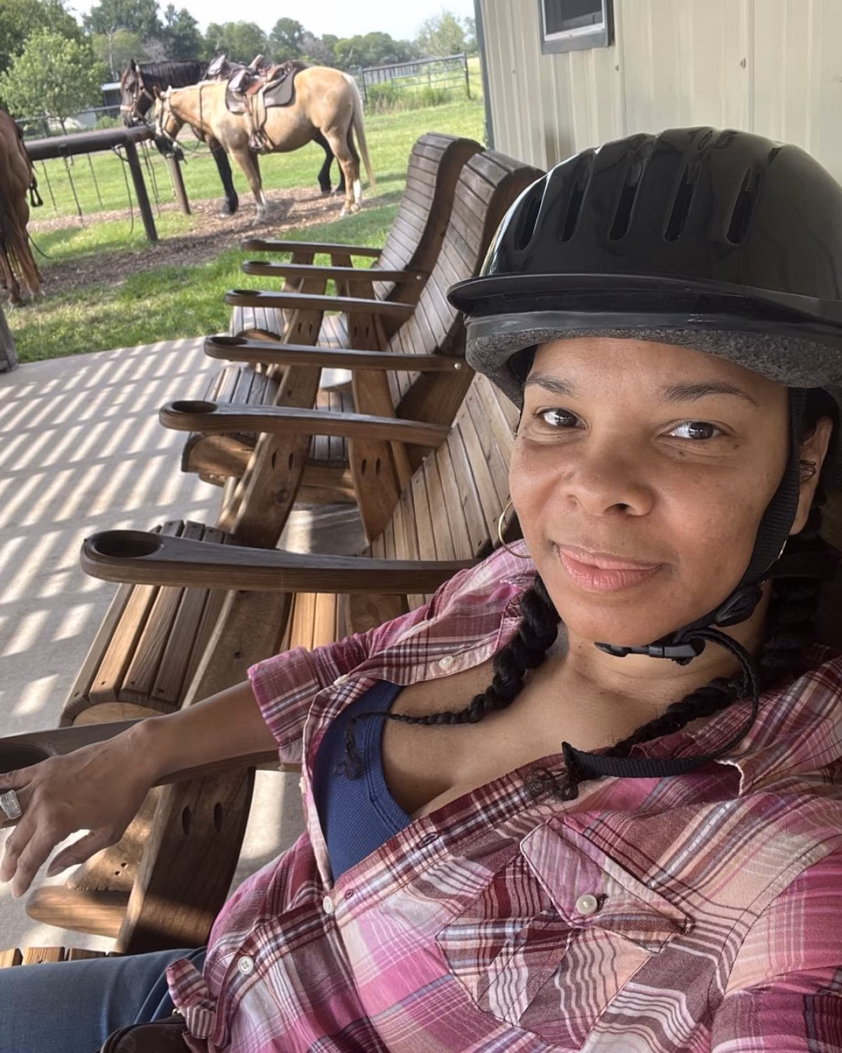 Cherie Johnson Declares She’s Never Coming Back from Her Remote Retreat Embracing laid-back vibes, the Family Matters star lounges with dogs Billy, Chief and Raz.