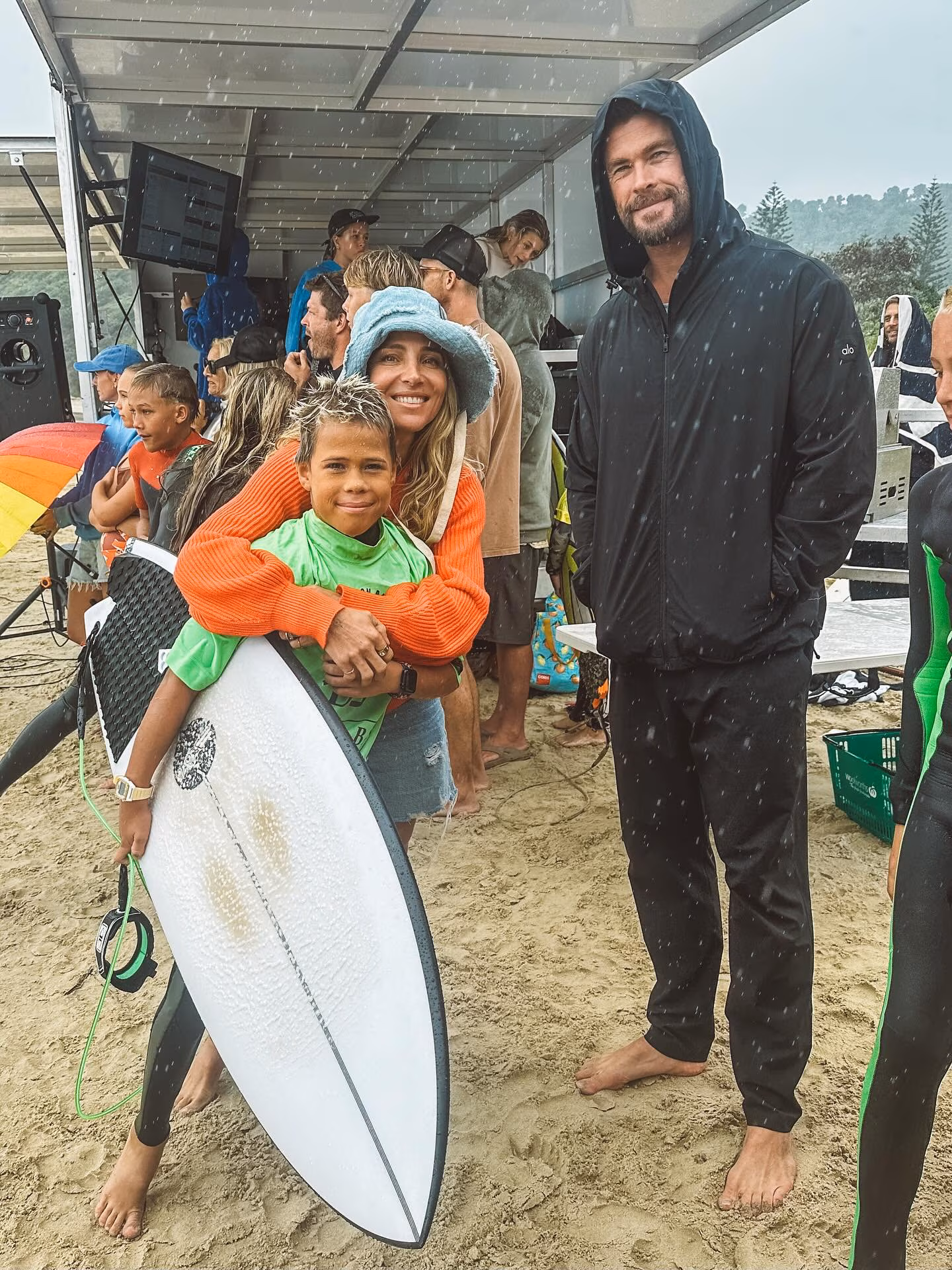 Chris Hemsworth Celebrates Son’s First Surf Competition Win