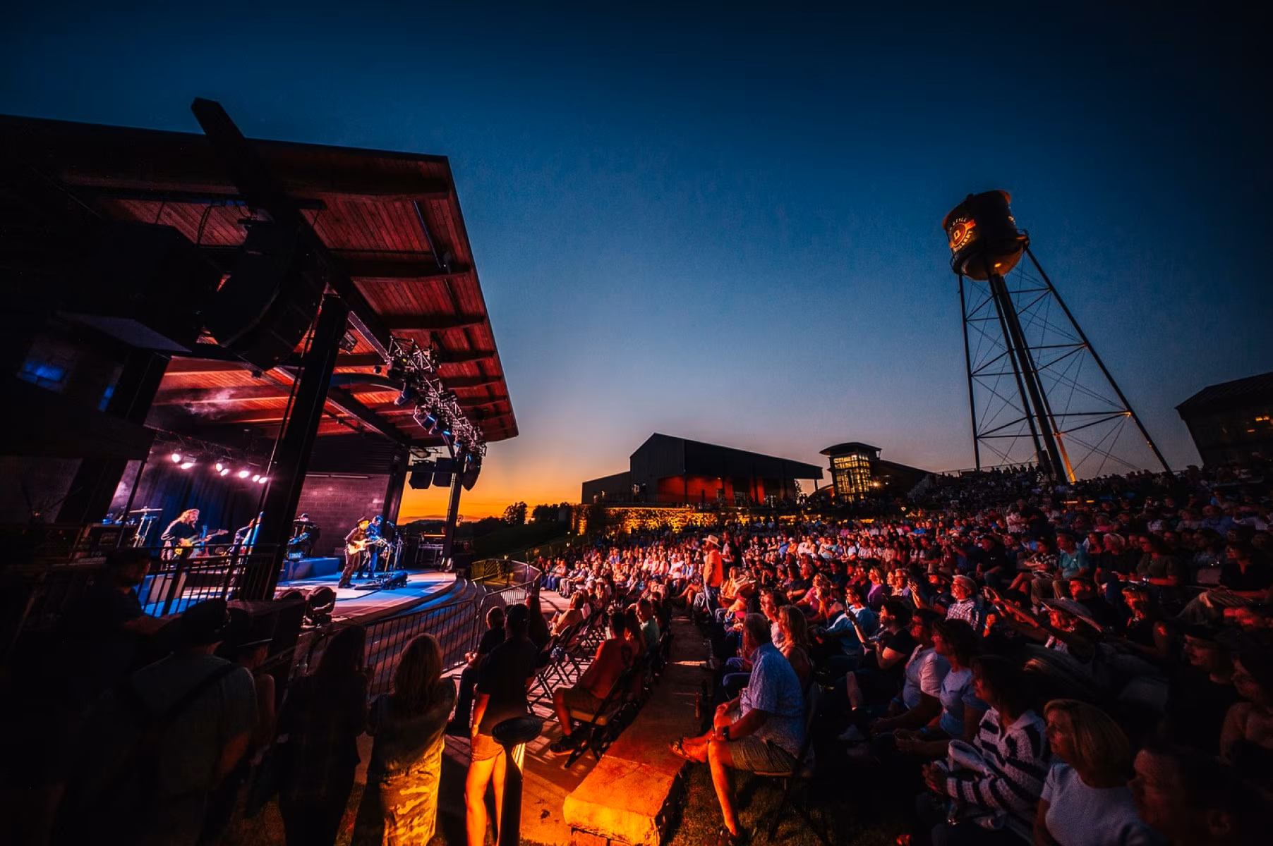 Clint Black Delights Fans in New Haven, KY Under night skies in Kentucky hills, the country star served classic tunes to eager crowd.