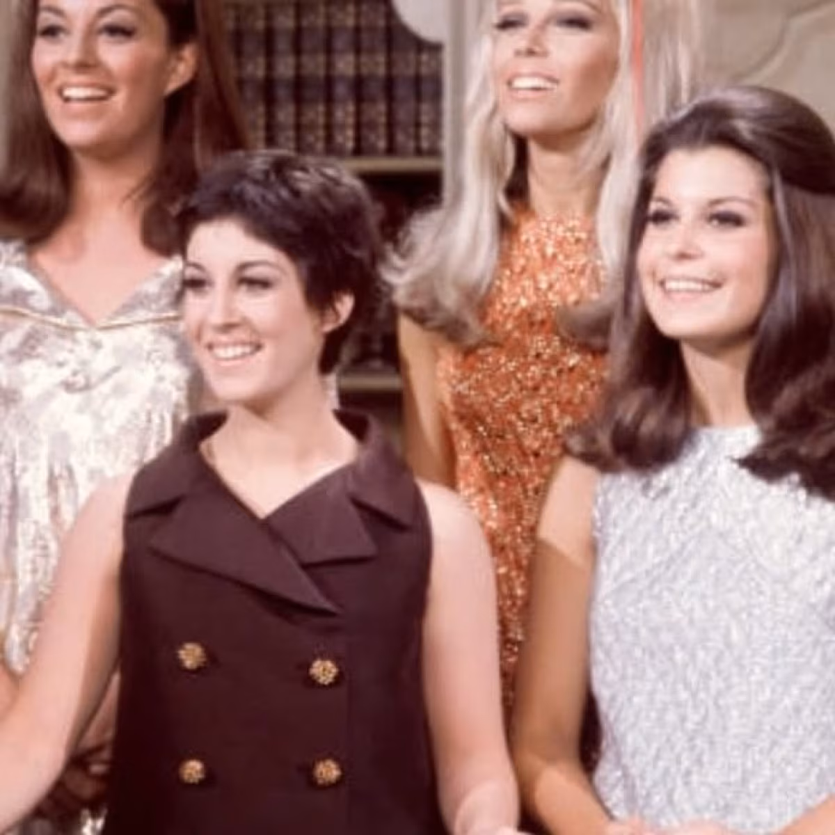 Deana Martin Joins Tina Sinatra’s Birthday Celebration Frank’s famed heiress marks a milestone year, joined by peers from iconic Hollywood clans!