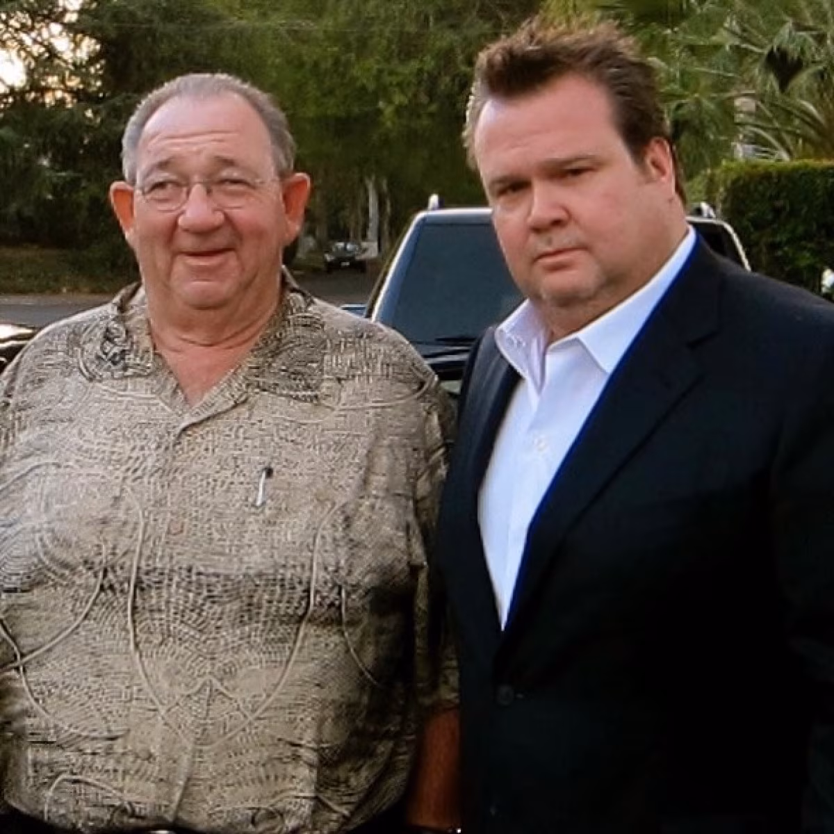 Eric Stonestreet Shares Fond Father’s Day Throwback Star recalls dad’s Emmy party thrill: touching memories filled with celebrity meet-cutes!!