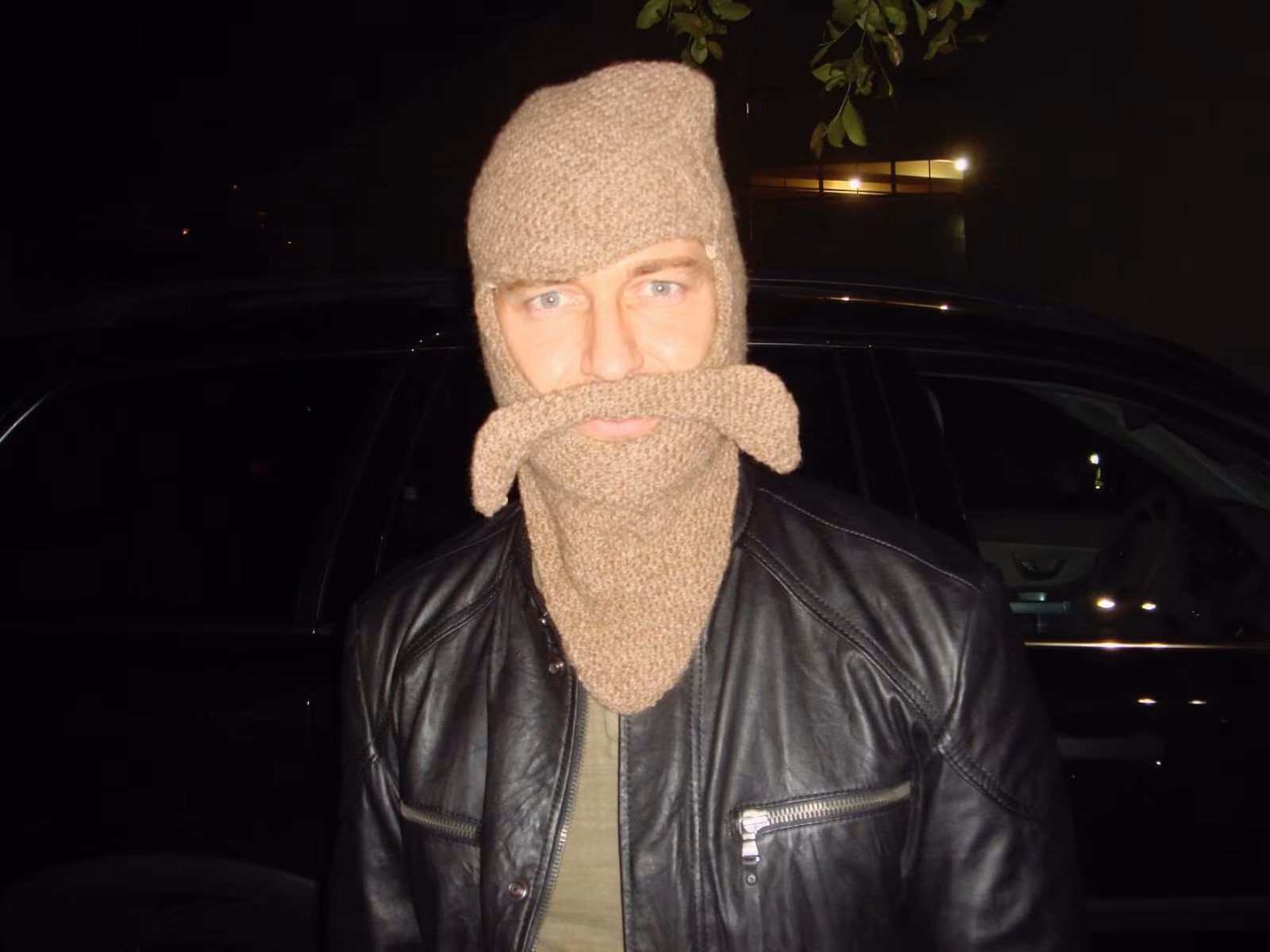 Gerard Butler shares sneak-peek from his 300 LA premiere disguise and teases NYC follow-up
