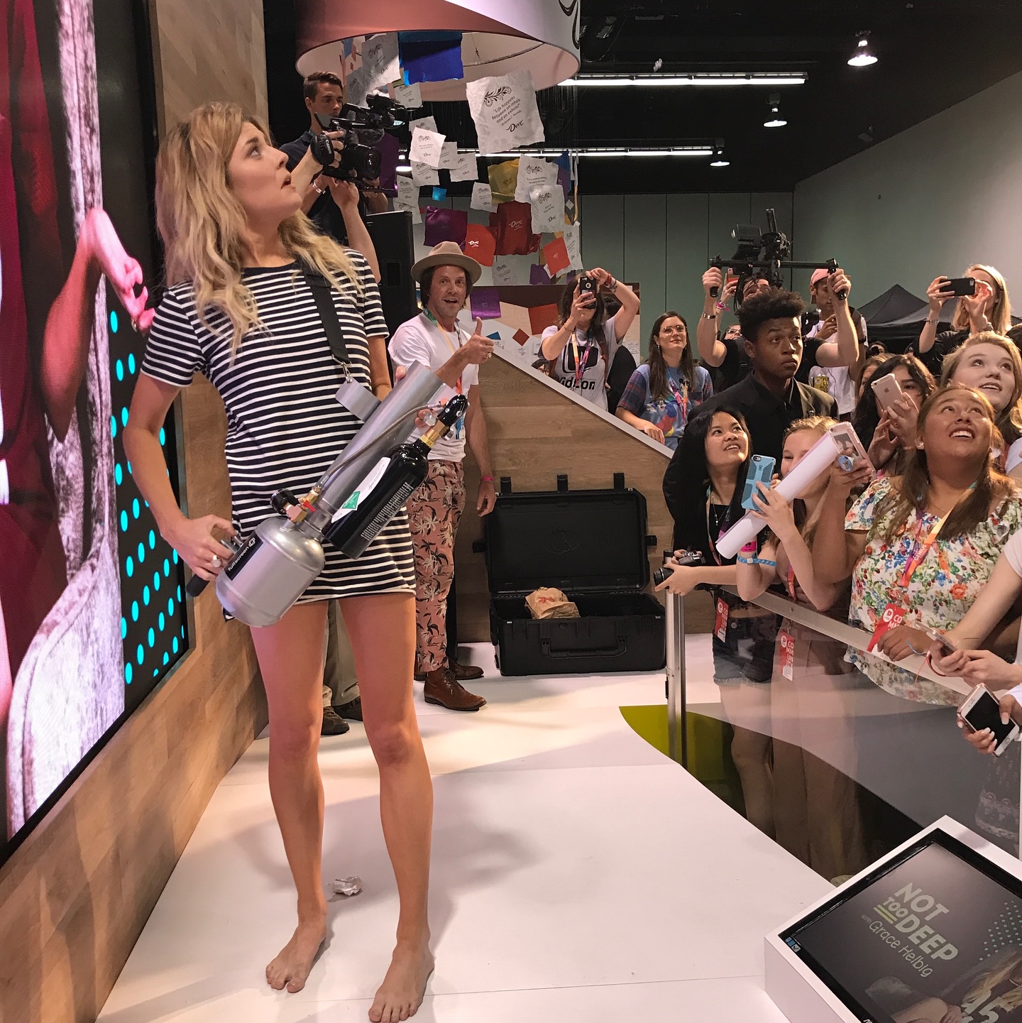 Grace Helbig Inducted into VidCon Hall of Fame