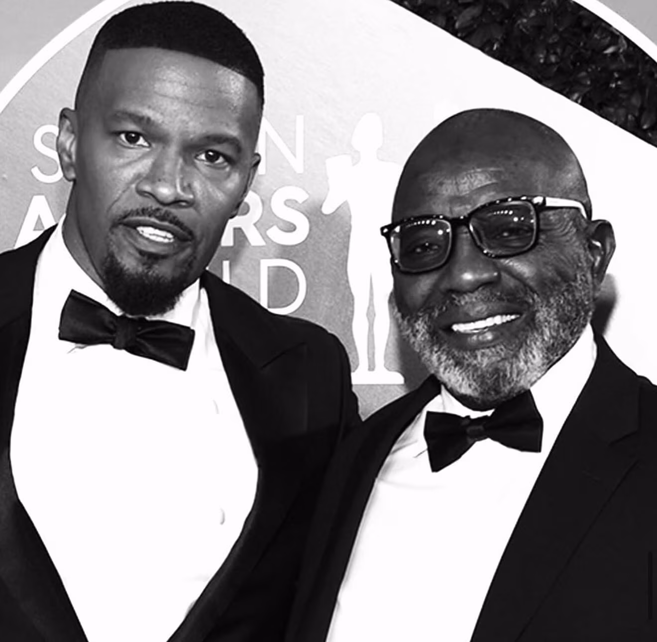 Jamie Foxx Honors ‘Pops’ in Heartfelt Father’s Day Post Actor Jamie Foxx pens a touching Father’s Day note on Instagram, calling his dad ‘Pops’