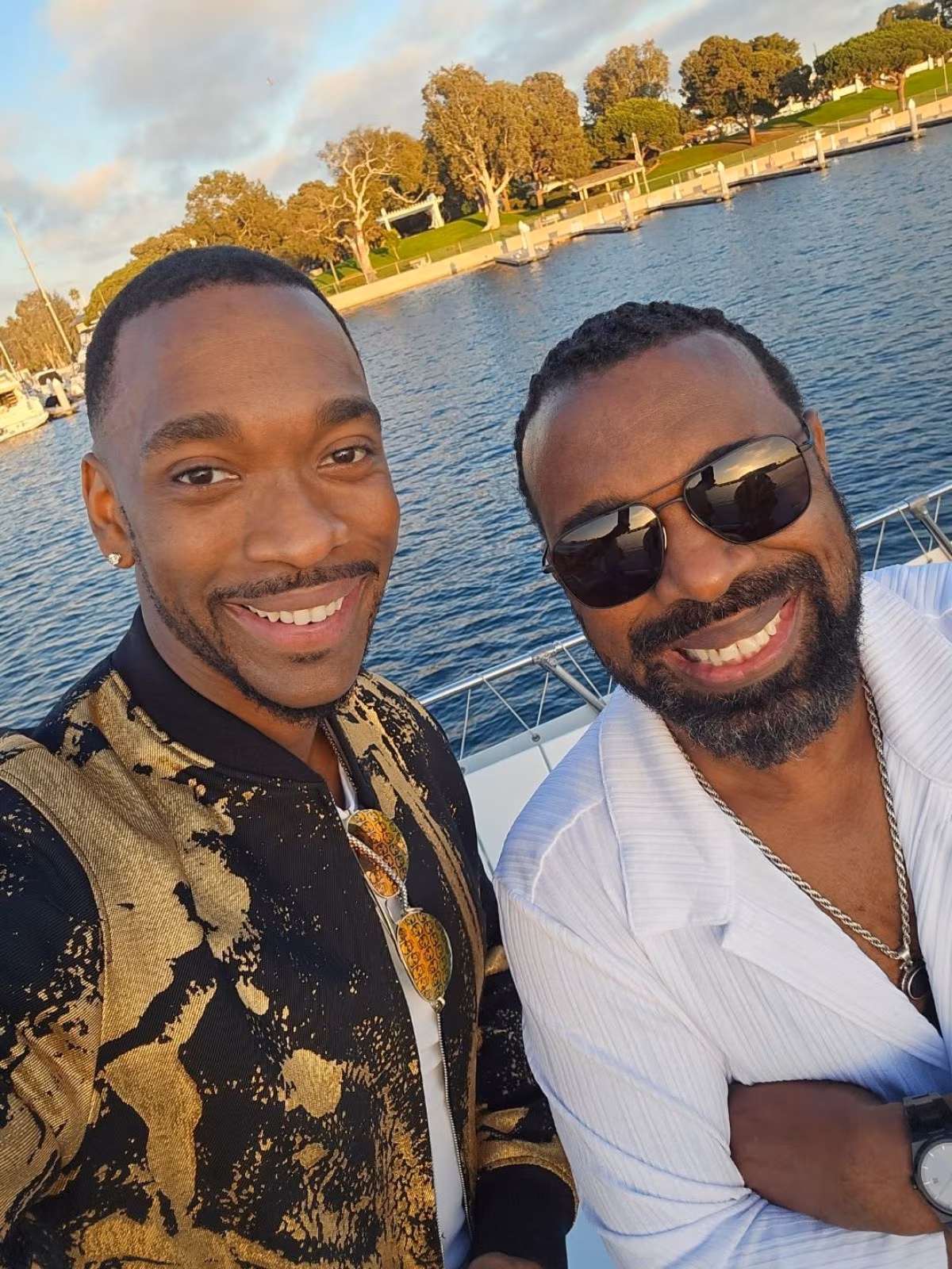 Jay Pharoah Honors Dad in Heartfelt Father’s Day Tribute Comedian Jay Pharoah honors Dad with a heartfelt post celebrating wisdom, laughter & love!