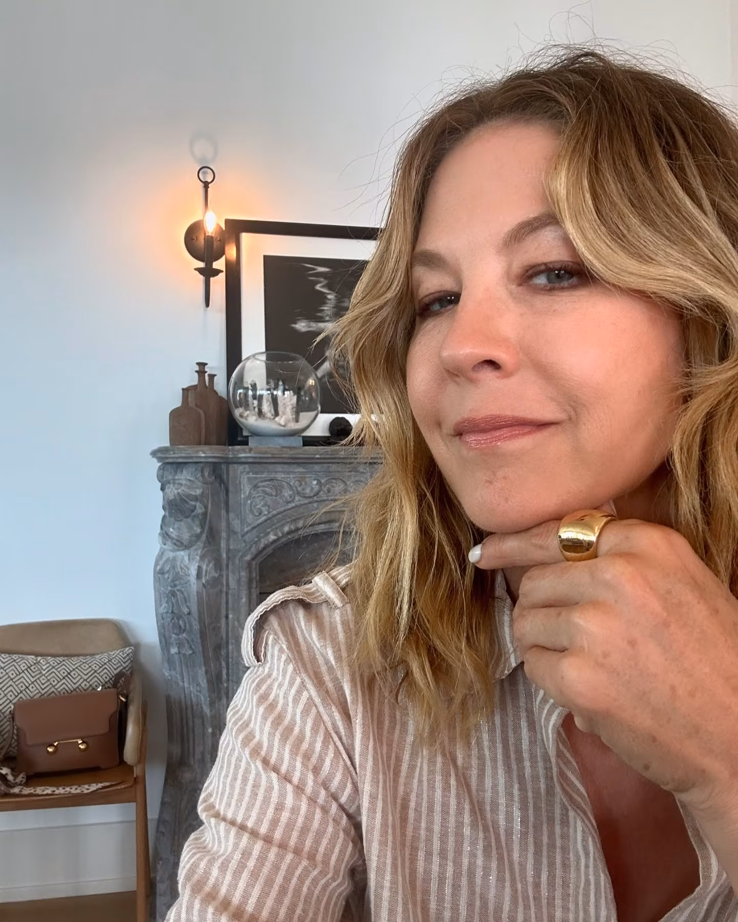 Jenna Elfman Soaks Up Sun Ahead of Summer Actress shares sunny snap on Instagram, hints at warm-weather plans and upcoming projects.
