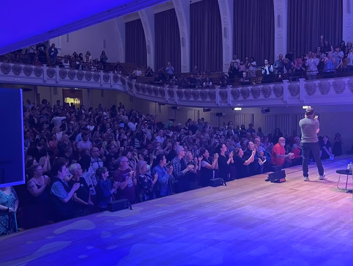 Jeremy Renner Concludes European Book Tour