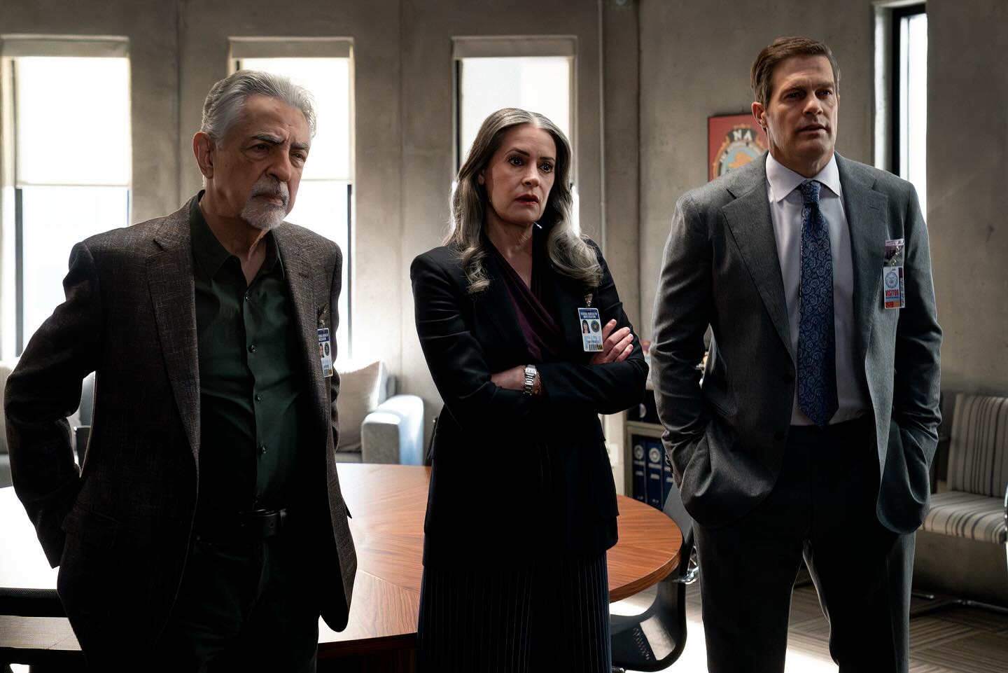 Joe Mantegna Shows AJ Cook Italian Hand Gesture in New Criminal Minds Episode