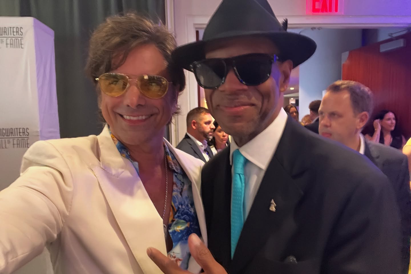 John Stamos Drops Candid Beach Boys Tour Photodump
