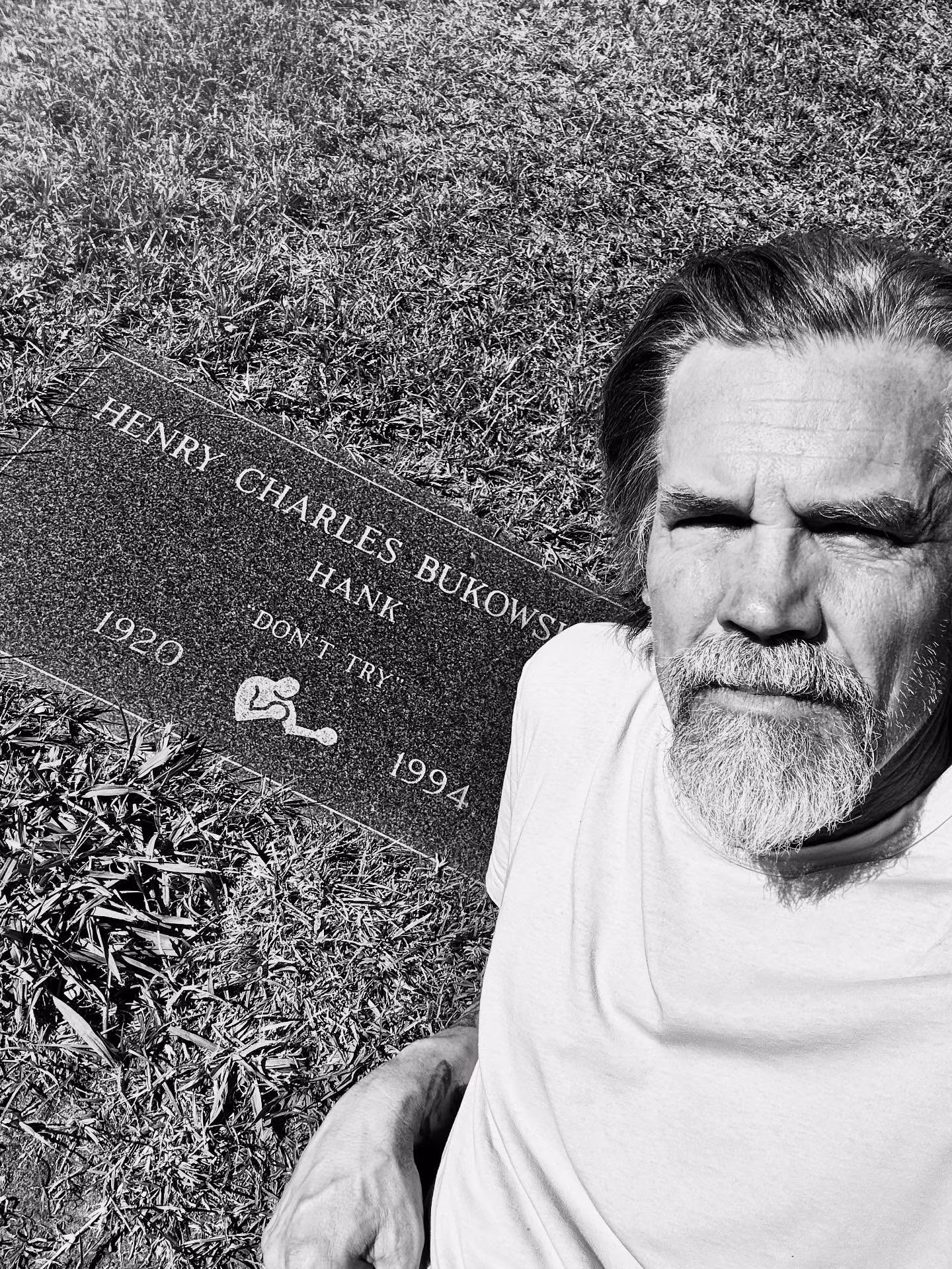 The Deadpool star pens a bold heartfelt salute to Zerbe, Burton Pacino, De Niro & Bukowski