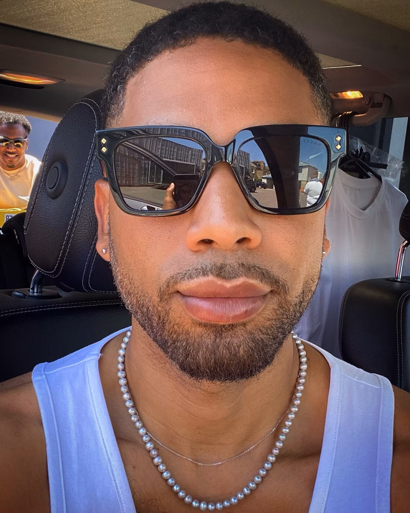 Jussie Smollett Debuts Pearls-Filled BTS Look for #BreakOut Smollett channels Jackie Kennedy’s pearl mantra in a behind-the-scenes tease for #BreakOut.