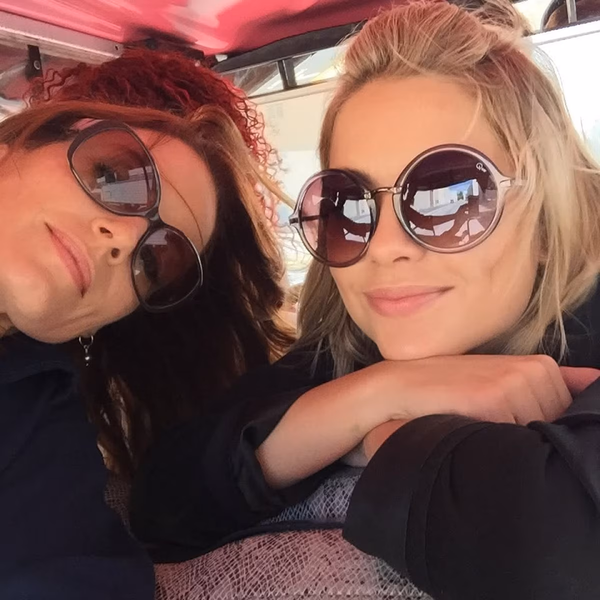 Laura Leighton Celebrates 15 Years of Pretty Little Liars Flashback pics find the cast in a basement, underlining the series’ humble roots and bond!