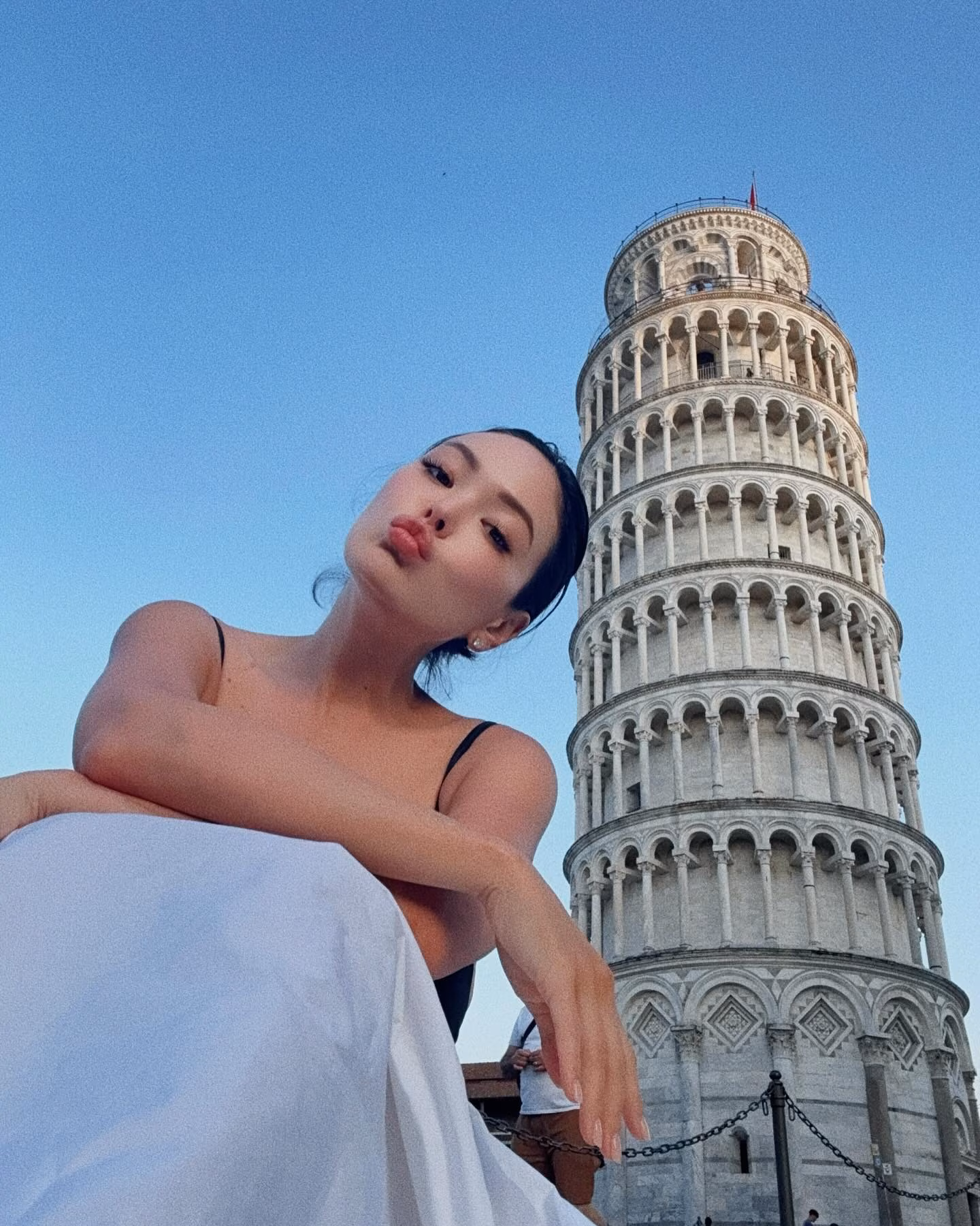 Lindsay Price Embraces Italy on Scenic Tuscany Trip Actress shares sun drenched shots from her latest European escape soaking up Tuscan vistas