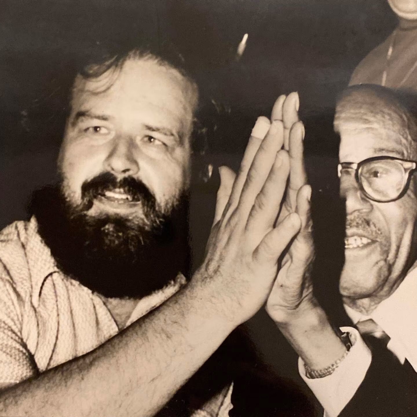 Molly Ringwald Father’s Day Tribute to Late Dad Breakfast Club icon shares jazz snaps, inviting everyone honor cherished memories today!!!