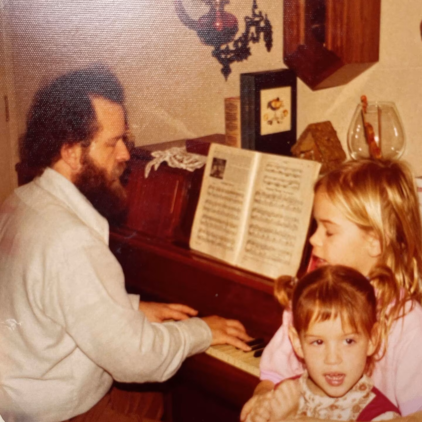 Molly Ringwald Father's Day Tribute to Late Dad