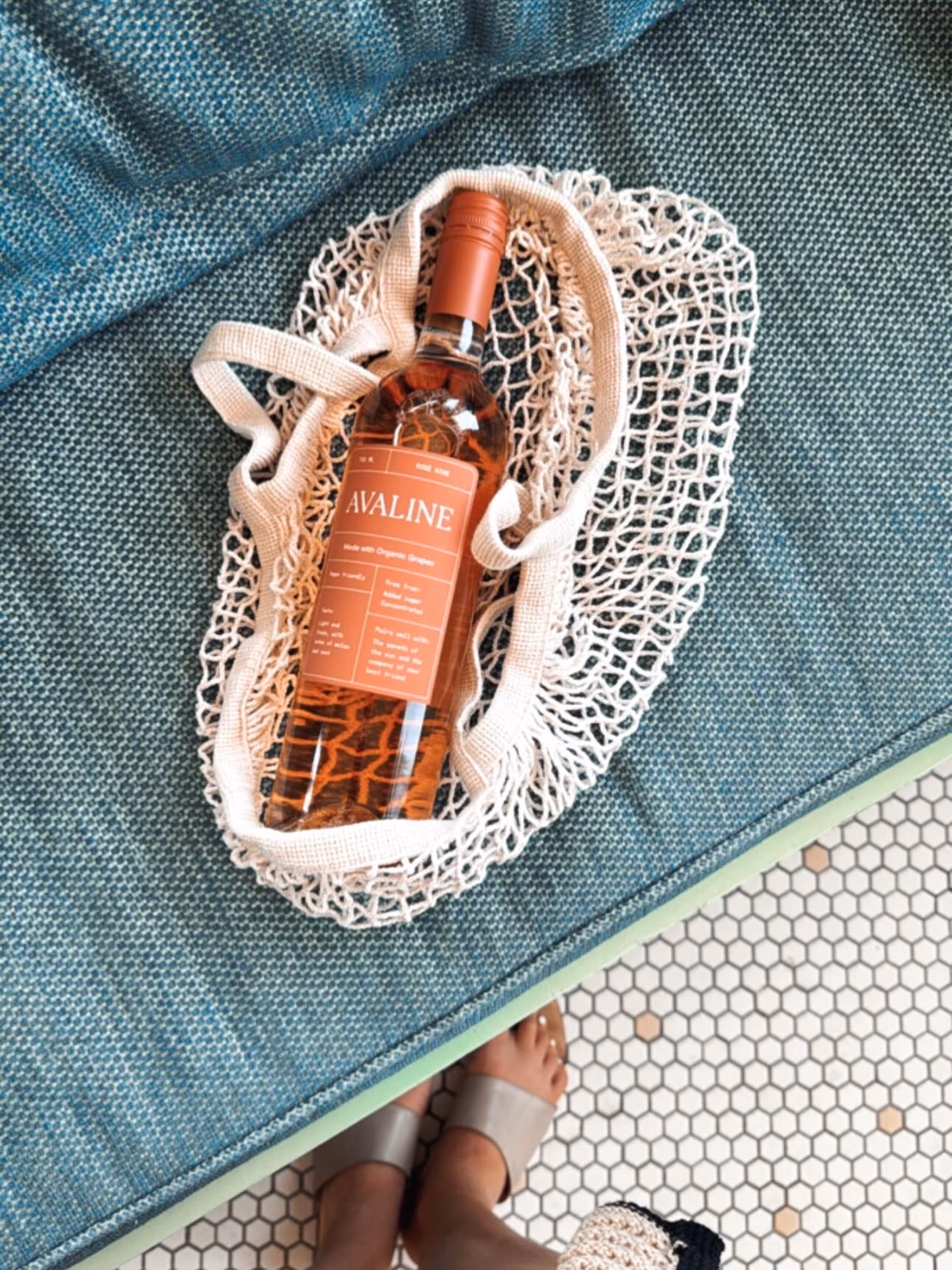 Nikki Martin Declares Rosé the Ultimate Summer Accessory Chef Nikki Martin taps Avaline Rosé as season’s top pick for sunny feasts and gatherings!