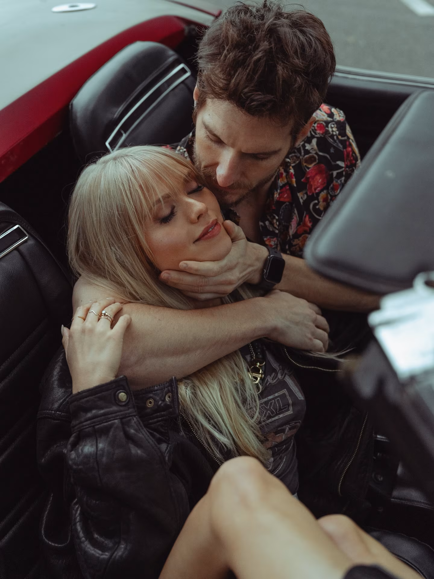 Scott Michael Foster Teases Intimate Photoshoot with Holland Clement Fans get a peek at the star’s latest creative session and behind-the-scenes stylish polish